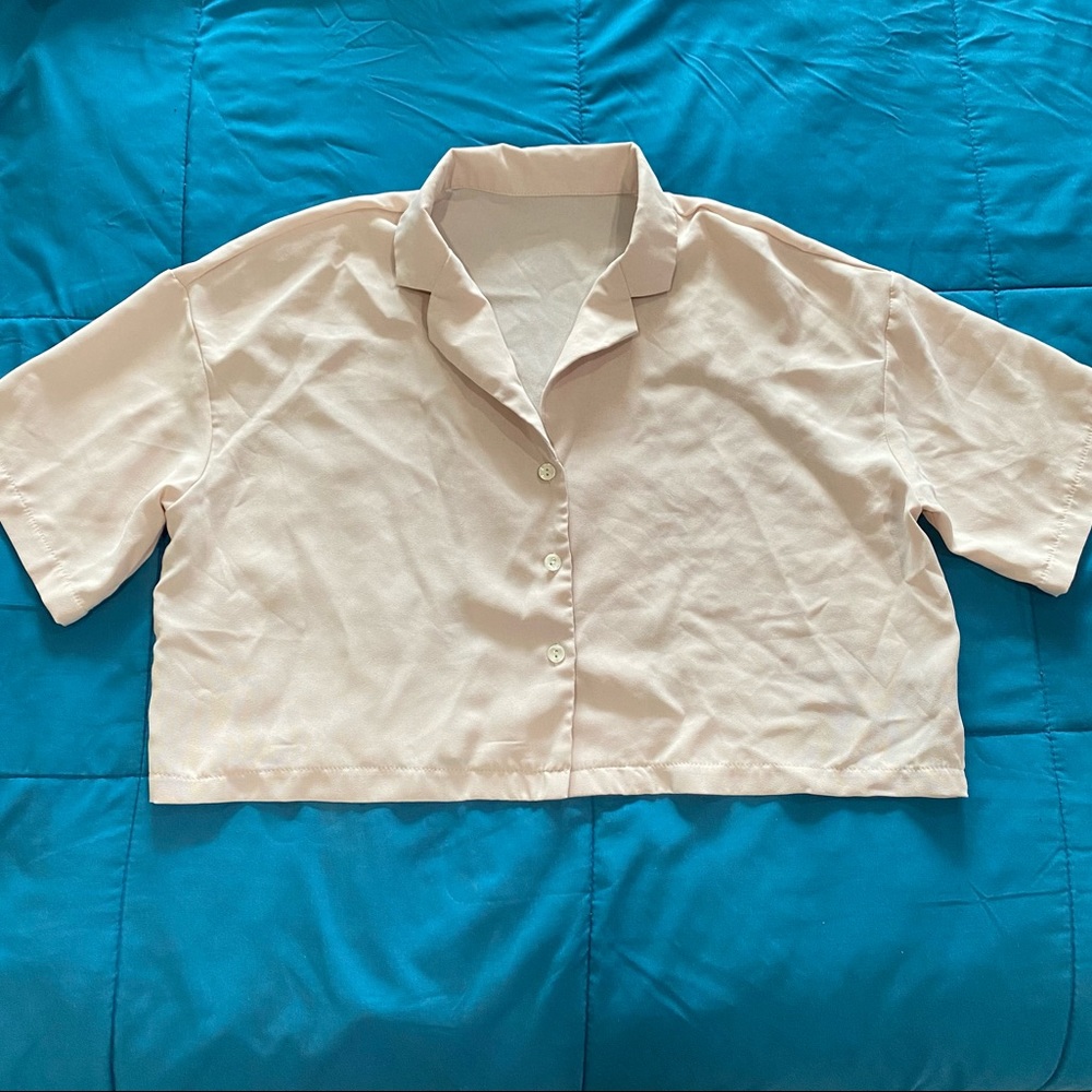 SHEIN Cropped Button Top. Women’s Sizes Medium and Large Available!
